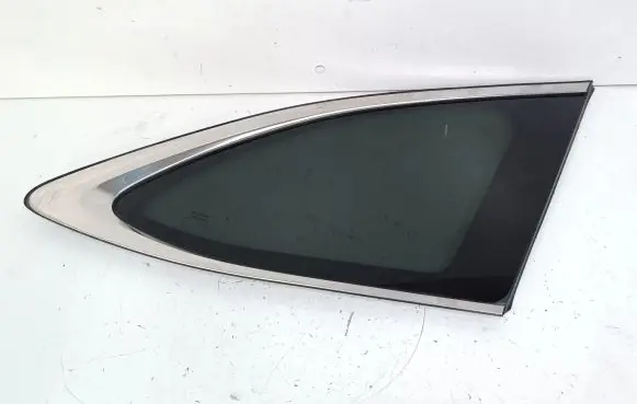 Subaru Outback (BT) Rear side window