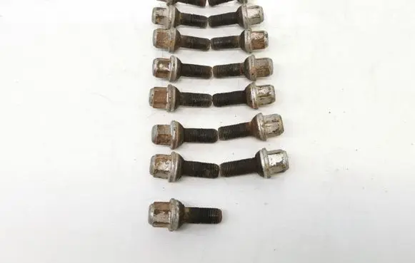 Volkswagen II LT Nuts/bolts 