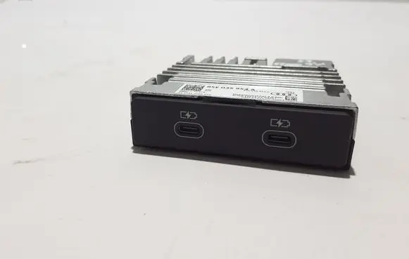 Audi A6 S6 C9 4L USB socket connector 85E035954A