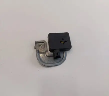 Nissan Leaf II (ZE1) Alarm system siren 