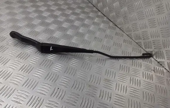 Peugeot 206+ Front wiper blade arm