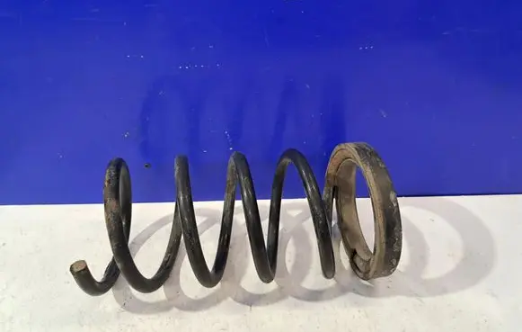 Volvo V70 Rear coil spring 30748382