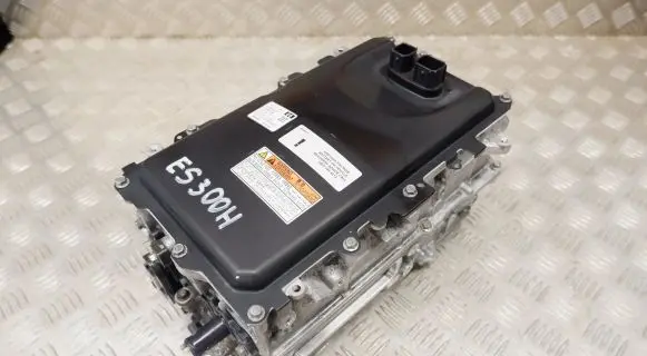 Lexus ES 300h (7th Gen) Voltage converter inverter G920033140