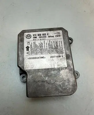 Skoda Fabia Mk2 (5J) Airbag control unit/module 1C0909605K 25071009E 0035SD2476WE