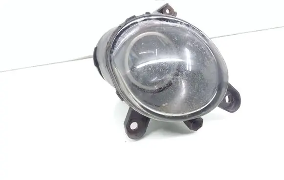 Volkswagen PASSAT B5.5 Front fog light 3B7941700A