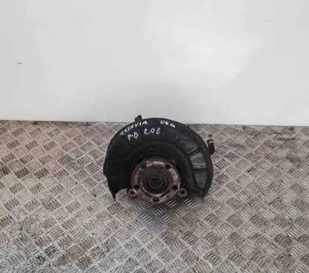 Skoda Octavia Mk2 (1Z) Front wheel hub