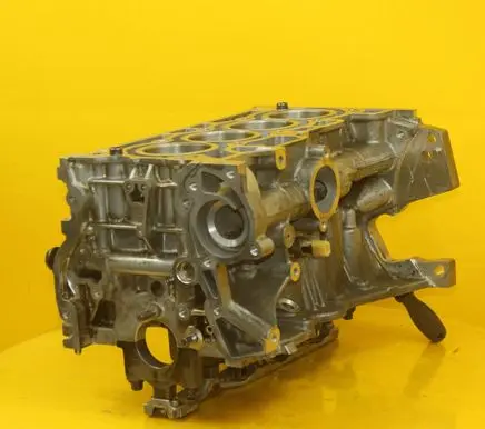 Nissan Juke I F15 Engine block 110112878R 084229A