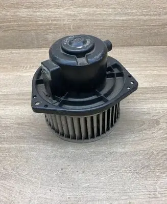 Mitsubishi Pajero Heater fan/blower 12VK8821