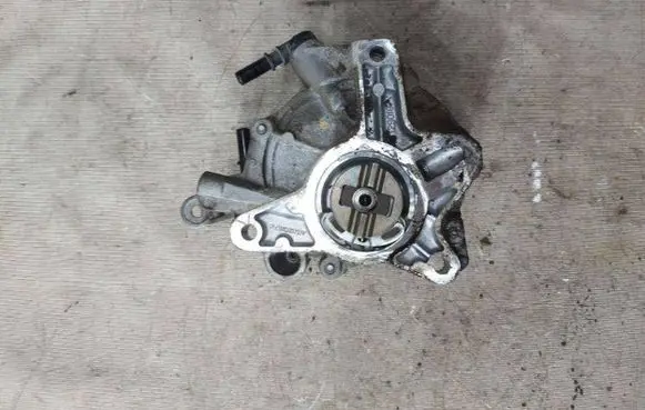 Ford Galaxy Vacuum pump 96738