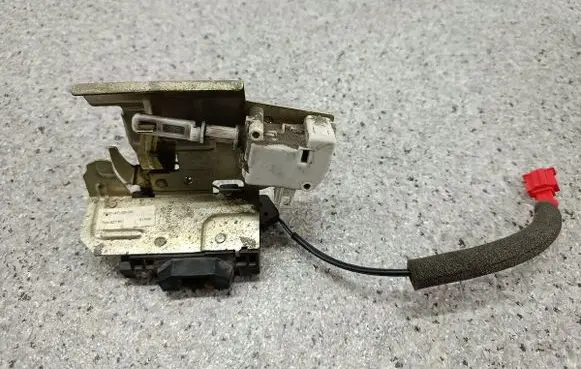 Ford Galaxy Tailgate lock latch