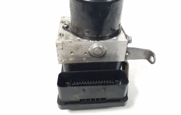 BMW 1 E81 E87 ABS Pump 6784764