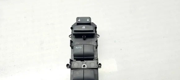 Honda Jazz IV GR Electric window control switch 35750TZAG010M1