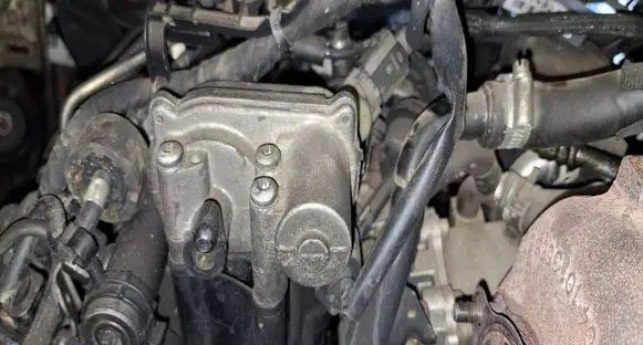 Audi Q7 4L Intake manifold valve actuator/motor 059129086