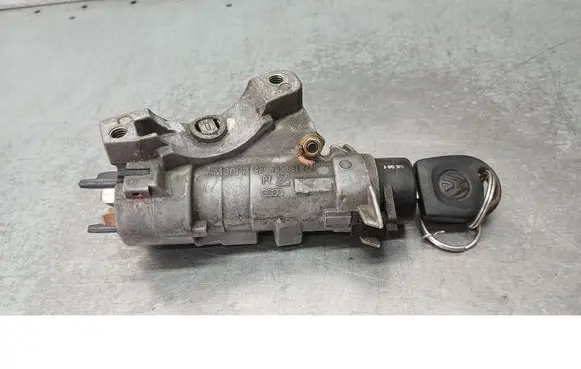 Volkswagen Bora Ignition lock 4B0905851