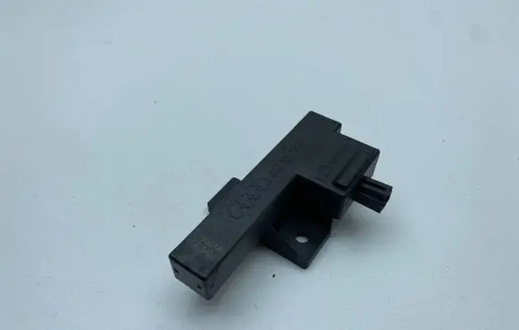 Audi A7 S7 4G Keyless (KESSY) go control unit/module 8K0907247