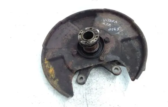 Suzuki Grand Vitara I Front wheel hub spindle knuckle