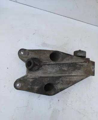 BMW X5 F15 Engine mounting bracket 736813