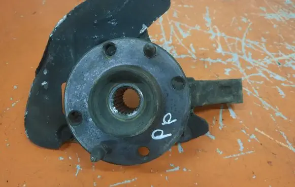 Fiat Albea Front wheel hub spindle knuckle