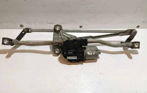 Volvo V60 Front wiper linkage and motor 30753493