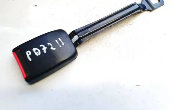 Audi A4 S4 B5 8D Front seatbelt buckle 8d0857755