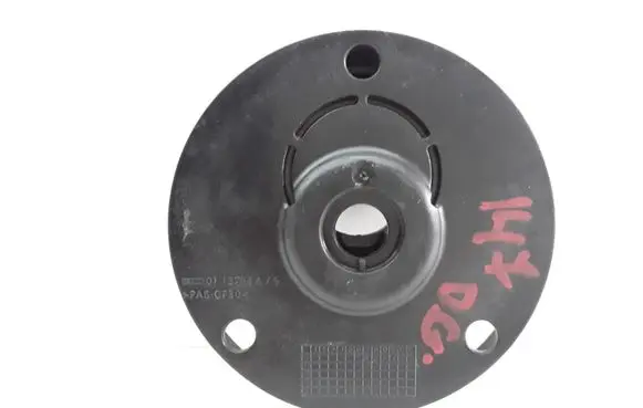 Mercedes-Benz C W205 Rear coil spring rubber mount 0113784