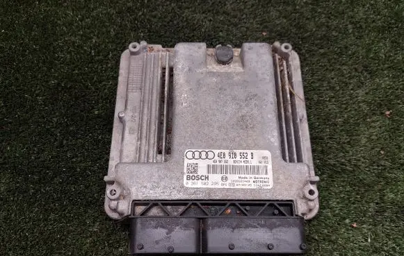 Audi A8 S8 D3 4E Engine control unit/module 4E0910552B 4E0907552