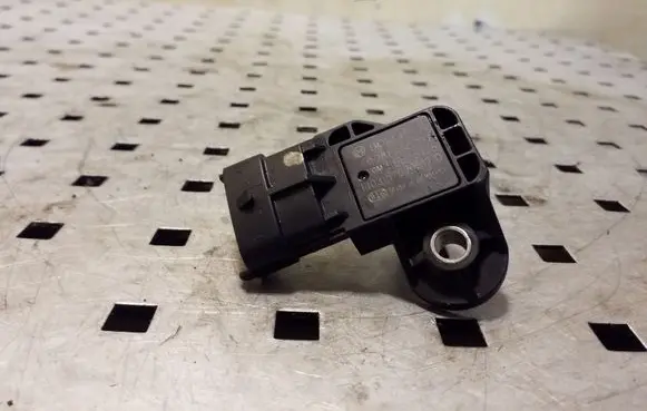Opel Insignia A Air pressure sensor 55568175
