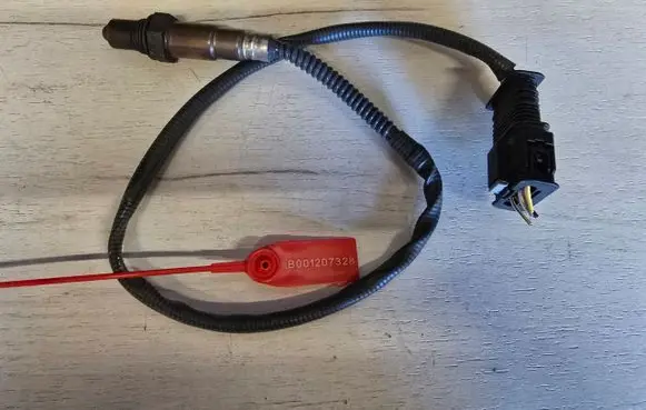 BMW 2 F46 Lambda probe sensor 8600992