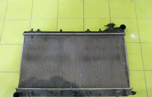 Subaru Forester SF Coolant radiator 