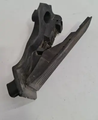 Volkswagen Golf V Accelerator throttle pedal 1K1721503P 101008 111742