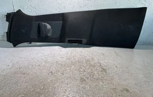 Volvo XC90 (B) pillar trim (top) 31363574