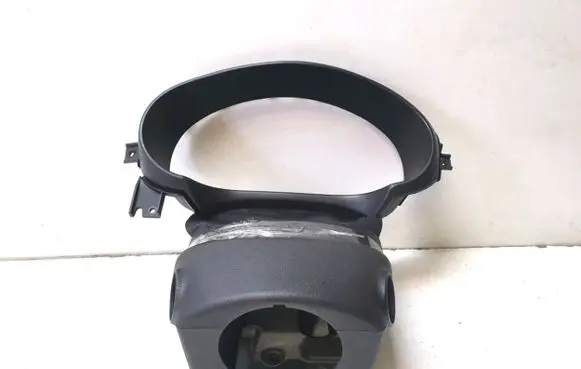 KIA Sorento Steering wheel column trim