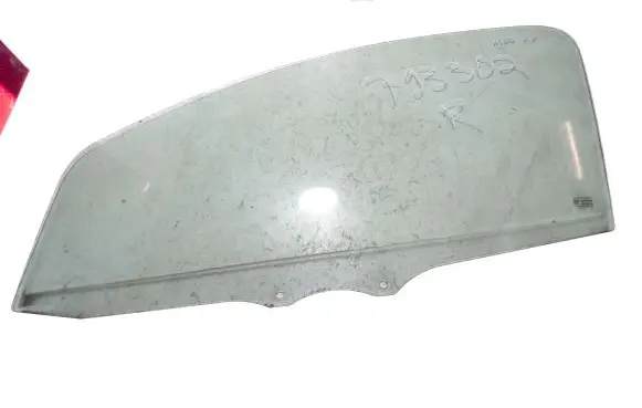 Toyota Aygo AB10 Front door window/glass (coupe) 43R00048