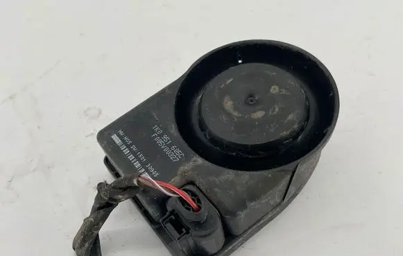 Audi A4 S4 B8 8K Alarm system siren 1K0951605C