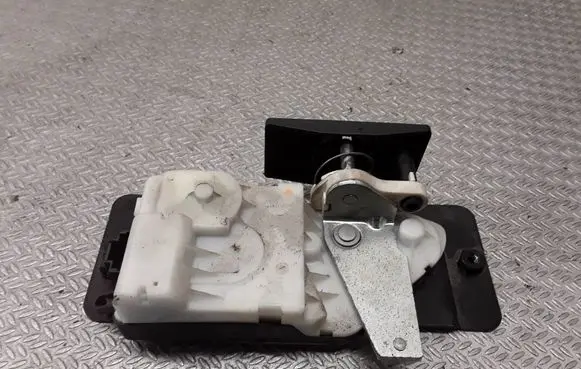 Peugeot 607 Tailgate/trunk/boot lock/catch/latch