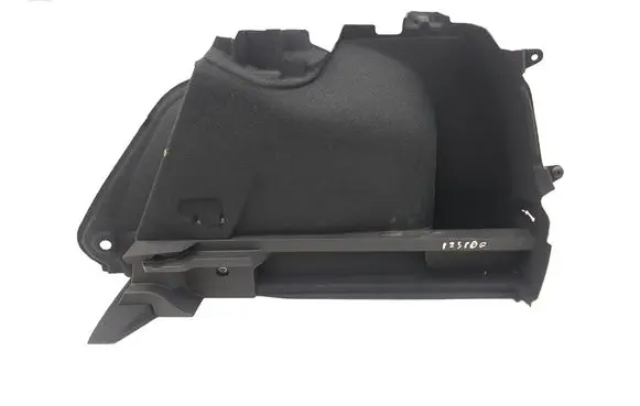 Volkswagen Golf VIII Trunk/boot side trim panel 5H6867428H