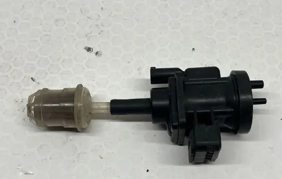 Mitsubishi Pajero Turbo solenoid valve 4715396