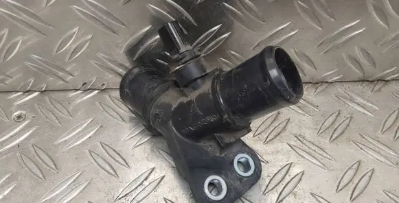 Coolant pipe/hose