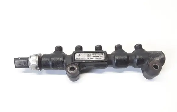 Volvo V50 Fuel main line pipe 9654592680