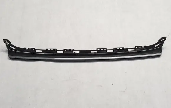 Front bumper lower grill