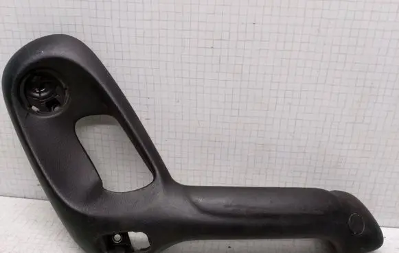 Opel Vectra B Rear door handle trim 90503251 17471