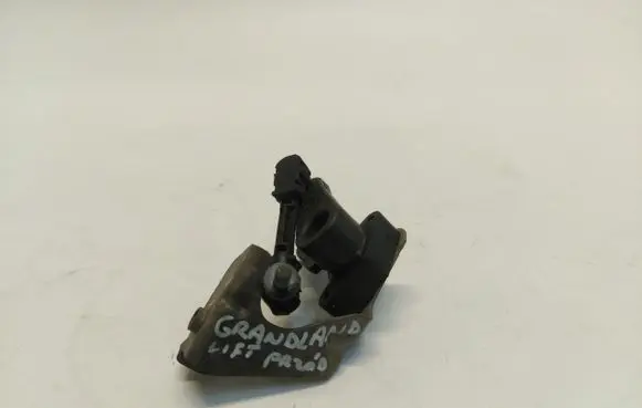 Headlight/headlamp level sensor