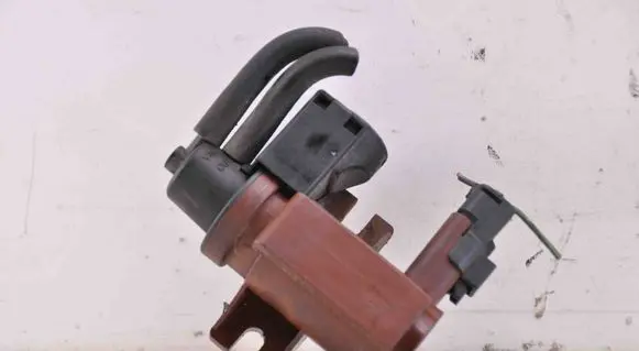 Ford Galaxy Turbo solenoid valve 6G9Q9E882CA