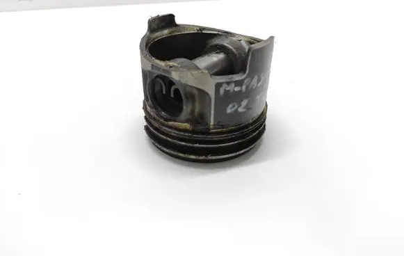 Mitsubishi Pajero Piston 
