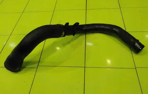 Nissan Qashqai Intercooler hose/pipe 