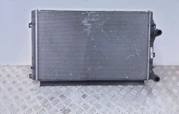 Skoda Yeti (5L) Coolant radiator 5K0121251F