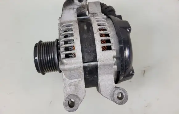 Toyota Auris 150 Generator/alternator nal1170