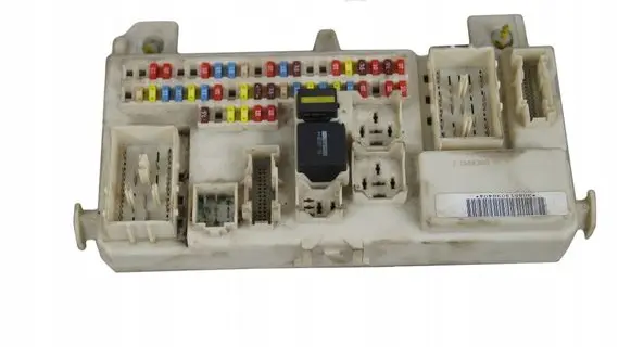 Ford Focus Fuse module 4M5T14A073BE