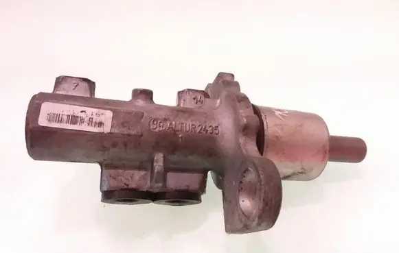 Audi A4 S4 B5 8D Master brake cylinder