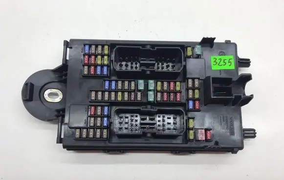 Volvo XC60 Fuse box set 32209198 0343667 K067R